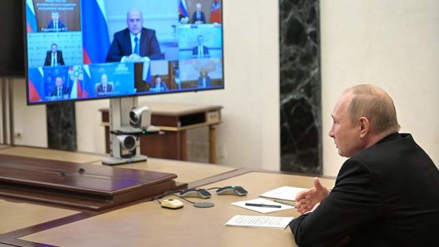 Владимир Путин проводит заседание координационного совета при правительстве РФ по обеспечению потребностей Вооруженных сил РФ, других войск, воинских формирований и органов