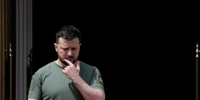 Владимир Зеленский ожидает Эммануэля Макрона, Олафа Шольца и Марио Драги в Киеве