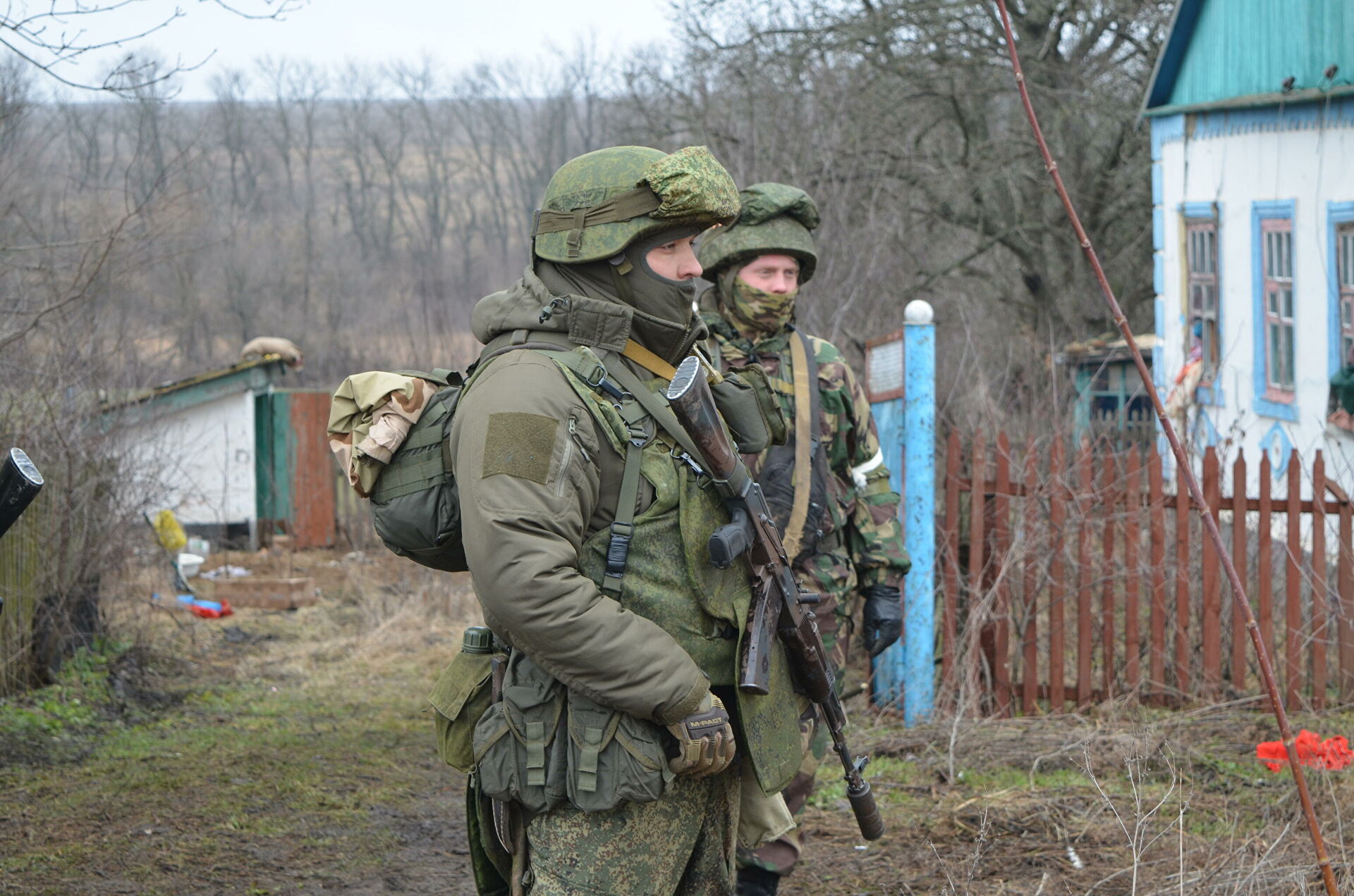 Донецкая народная республика освобождена. Штаб обороны ДНР. Украинские военные. Солдаты ДНР. Украинские войска.