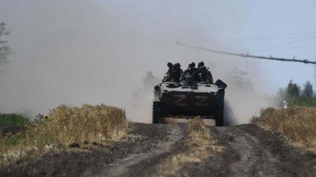 Военнослужащие десантной противотанковой батареи ВДВ на южном направлении специальной военной операции на Украине