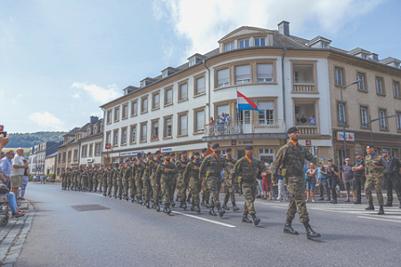 Военнослужащие Люксембурга на параде в Дикирхе 20 июня 2023 года. Фото со страницы армии Люксембурга в Twitter
