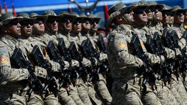 Военнослужащие Национальной армии Азербайджана