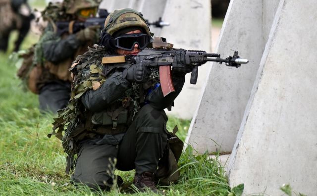 Военнослужащие во время совместных учений Украины и стран НАТО Rapid Trident-2021 на Яворовском полигоне во Львовской области.