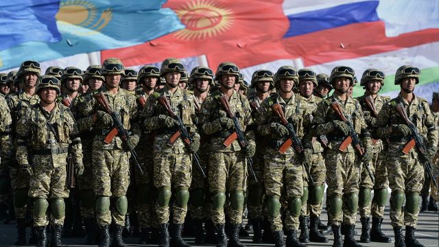 Военнослужащие вооруженных сил Киргизии на совместных учениях ОДКБ "Рубеж-2021" в Киргизии