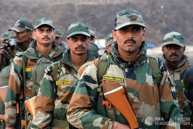Военнослужащие Индии.