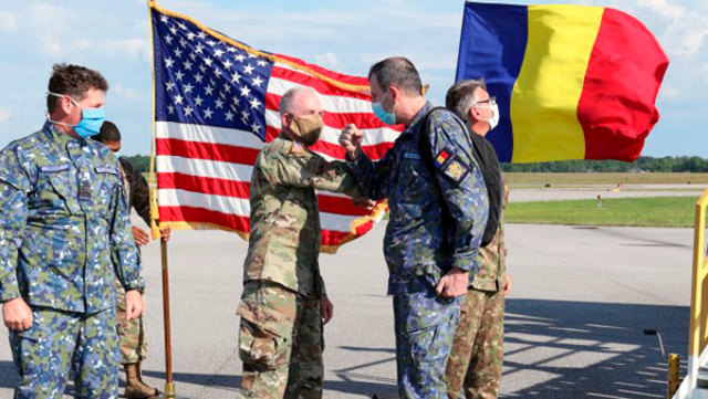 Военнослужащие США и Румынии