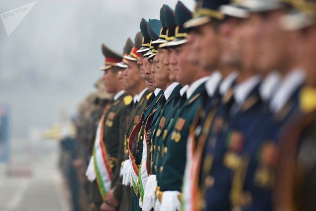 Военнослужащие вооруженных сил Таджикистана