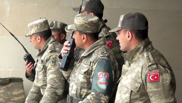Военнослужащие ВС Азербайджана и Турции