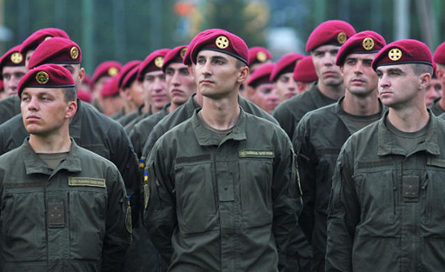 Военнослужащие ВС Украины во время Международных военных учений Rapid trident-2016 во Львовской области