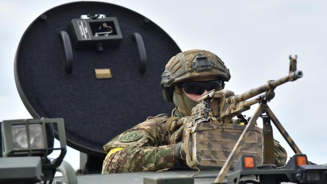 Военнослужащий Украины во время совместных военных учений Украины и стран НАТО Rapid Trident