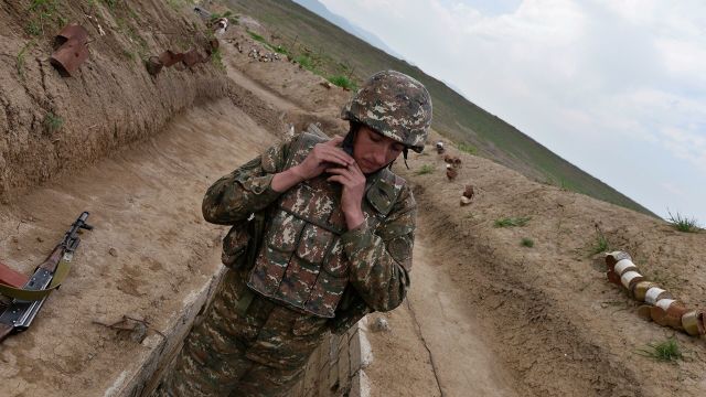 Военнослужащий в зоне карабахского конфликта