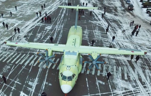 Военно-транспортный самолет Ил-112В