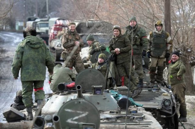 Войска ДНР и ЛНР продолжают успешные наступательные действия, возвращая свои территории.