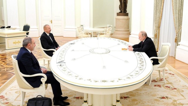Встреча с президентом Азербайджана Ильхамом Алиевым и премьер-министром Армении Николом Пашиняном