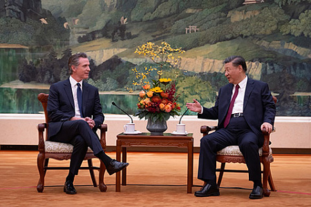 Встречу калифорнийского губернатора Ньюсома и председателя Си многие восприняли как признак потепления между США и КНР – как вскоре выяснилось, преждевременно. Фото с сайта www.gov.ca.gov