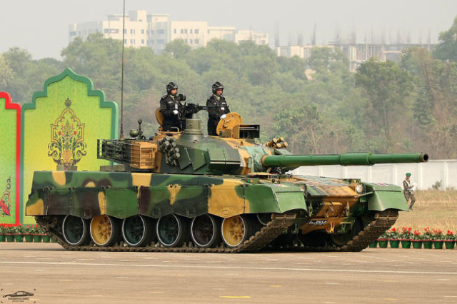 VT-1A Сухопутных войск Бангладеш.