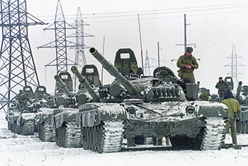Ввод танковых подразделений Российской армии на территорию Чечни в декабре 1994 года. Фото РИА Новости