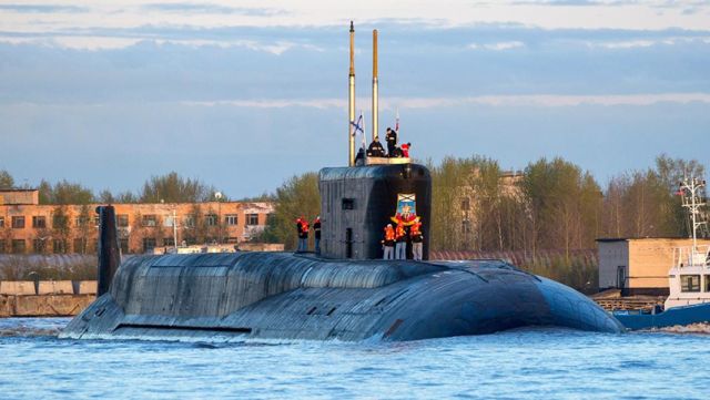 Выход подводного крейсера "Юрий Долгорукий"