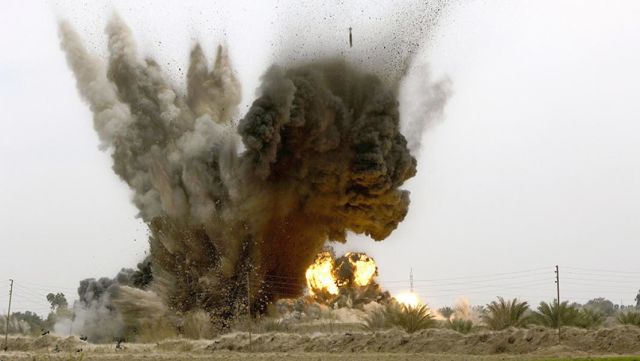 Взрыв авиабомб GBU-38