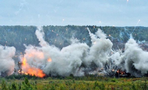 Взрывы во время совместных стратегических учений (ССУ) вооружённых сил России и Белоруссии на Лужском полигоне в Ленинградской области