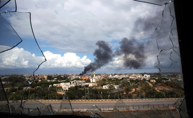 ым над городом Сирта во время гражданской войны в Ливии
