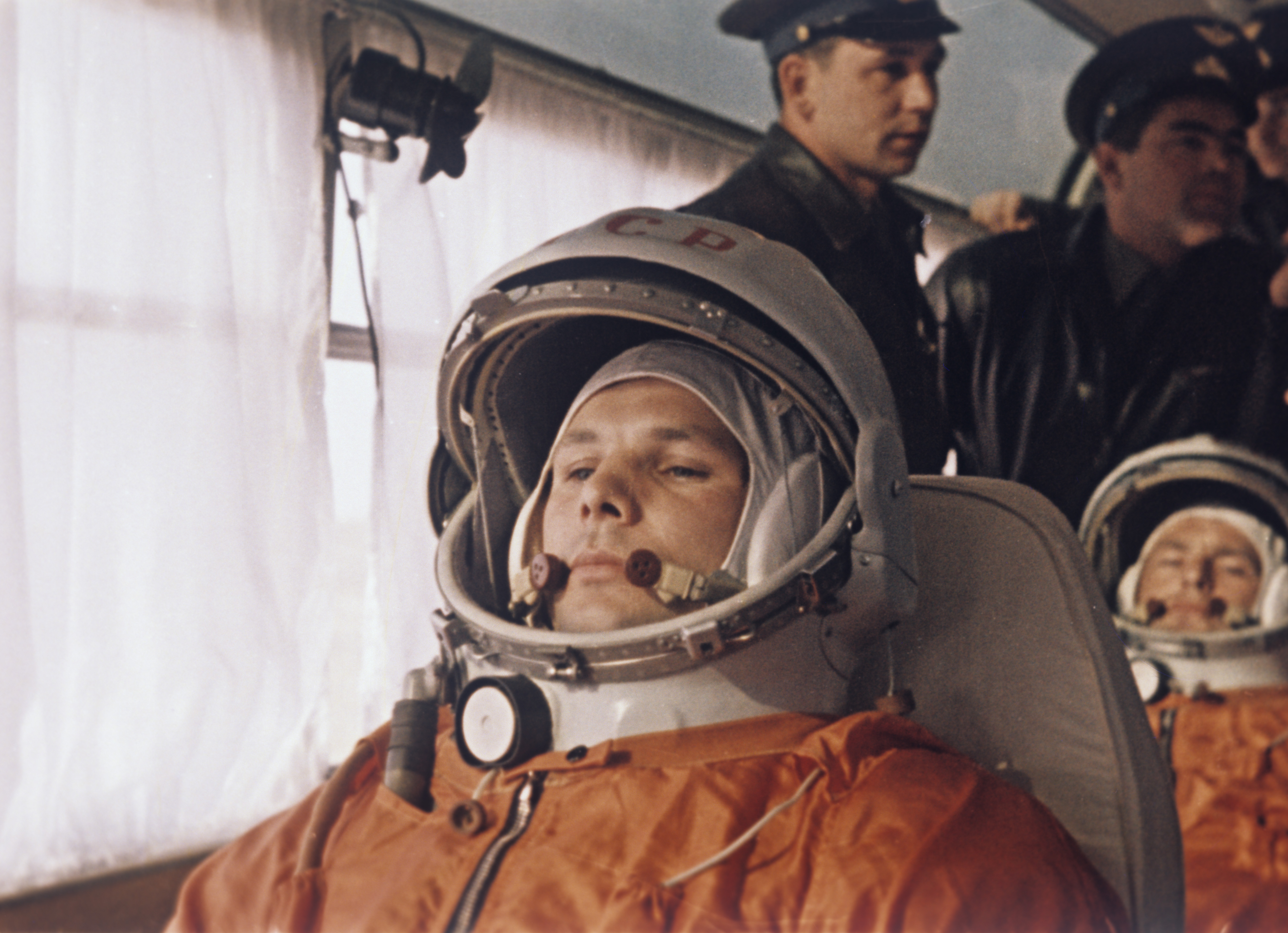 12 апреля первый полет человека в космос. Полёт Юрия Гагарина в космос 1961.