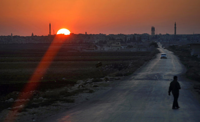 Закат в сирийском городе Идлиб