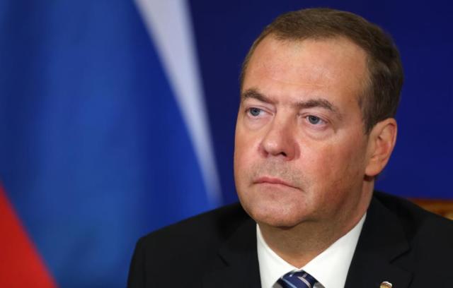 Заместитель председателя Совета безопасности РФ, председатель партии "Единая Россия" Дмитрий Медведев