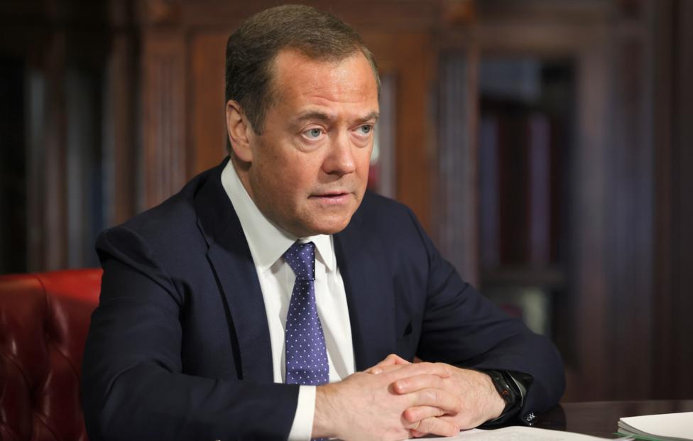 Заместитель председателя Совета безопасности РФ, председатель партии "Единая Россия" РФ Дмитрий Медведев
