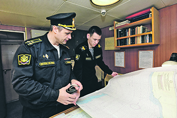Занятие по военно-морскому искусству. Фото с сайта www.mil.ru
