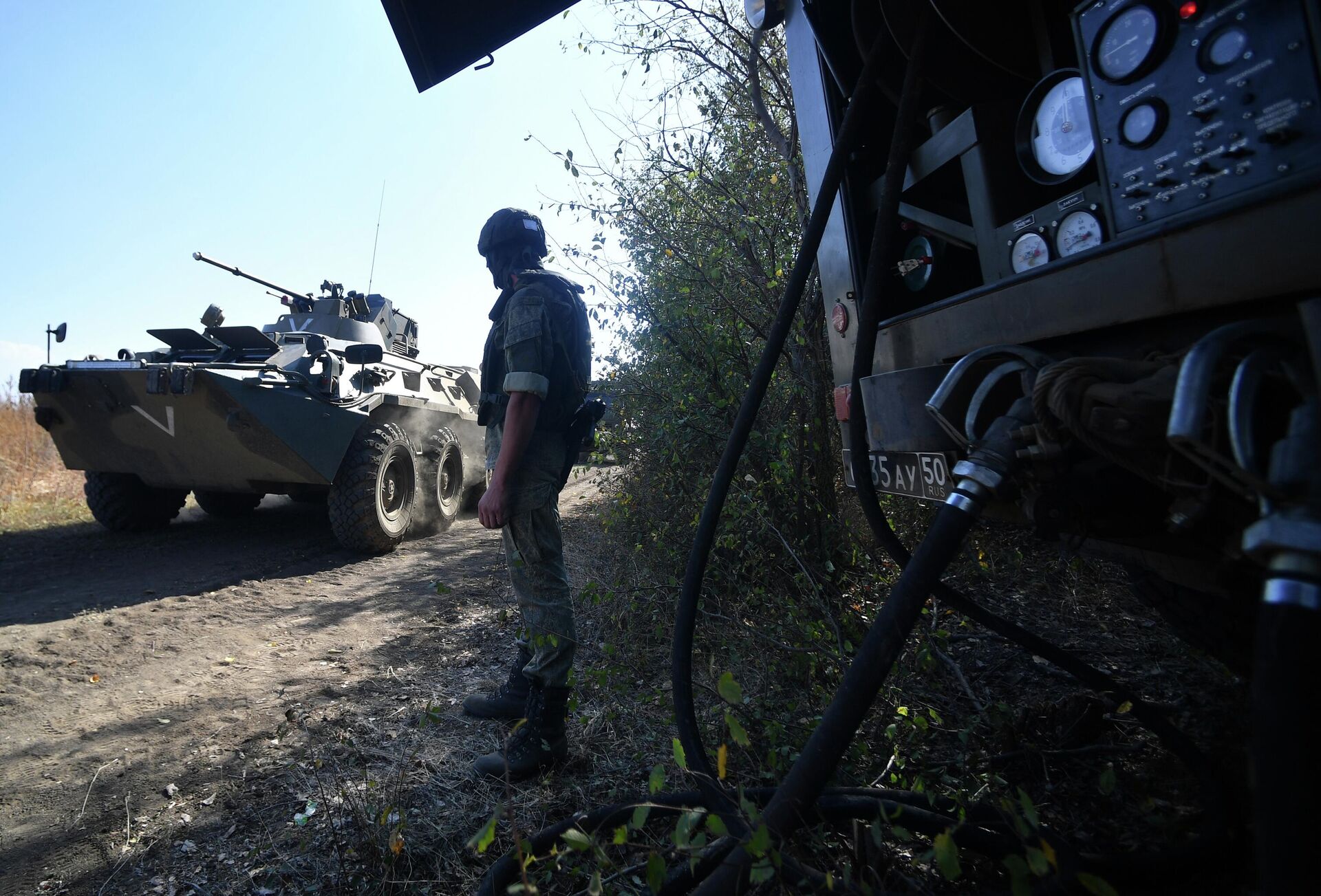 Заправка колонны военной техники отдельного батальона материального  обеспечения ВДВ в Запорожской области - Галерея - ВПК.name