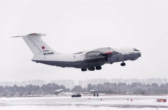 Конвертируемый заправщик Ил-78М-90А