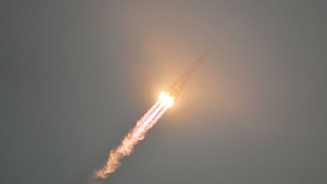 Запуск ракеты-носителя "Союз-2.1а"