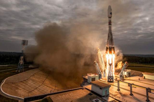 Запуск ракеты-носителя «Союз-2.1б» с автоматической космической станцией «Луна-25» с космодрома Восточный