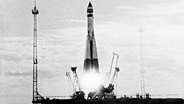 Запуск первого советского искусственного спутника Земли