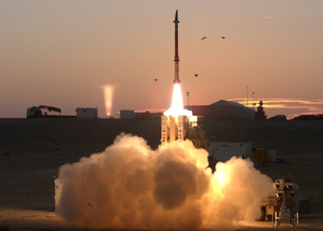 Запуск ракеты-перехватичка комплекса «Праща Давида»