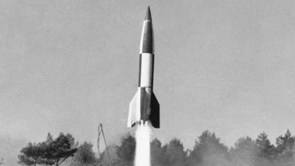 Запуск ракеты "Фау-2"
