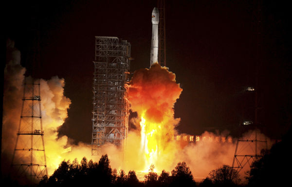 Запуск ракеты с космодрома Сичан