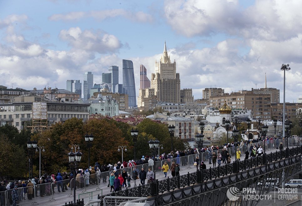 Сторона Москвы сторона Америки.