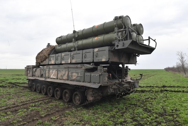 Зенитно-ракетный комплекс (ЗРК) "Бук-М3" ПВО ЮВО ВС России