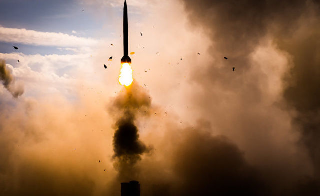 Зенитно-ракетная система С-300 ПМУ "Фаворит" в действии