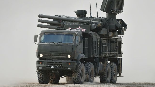 Зенитный ракетно-пушечный комплекс "Панцирь-С1"