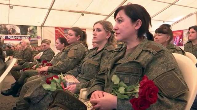 Женщины-военнослужащие ВС РФ